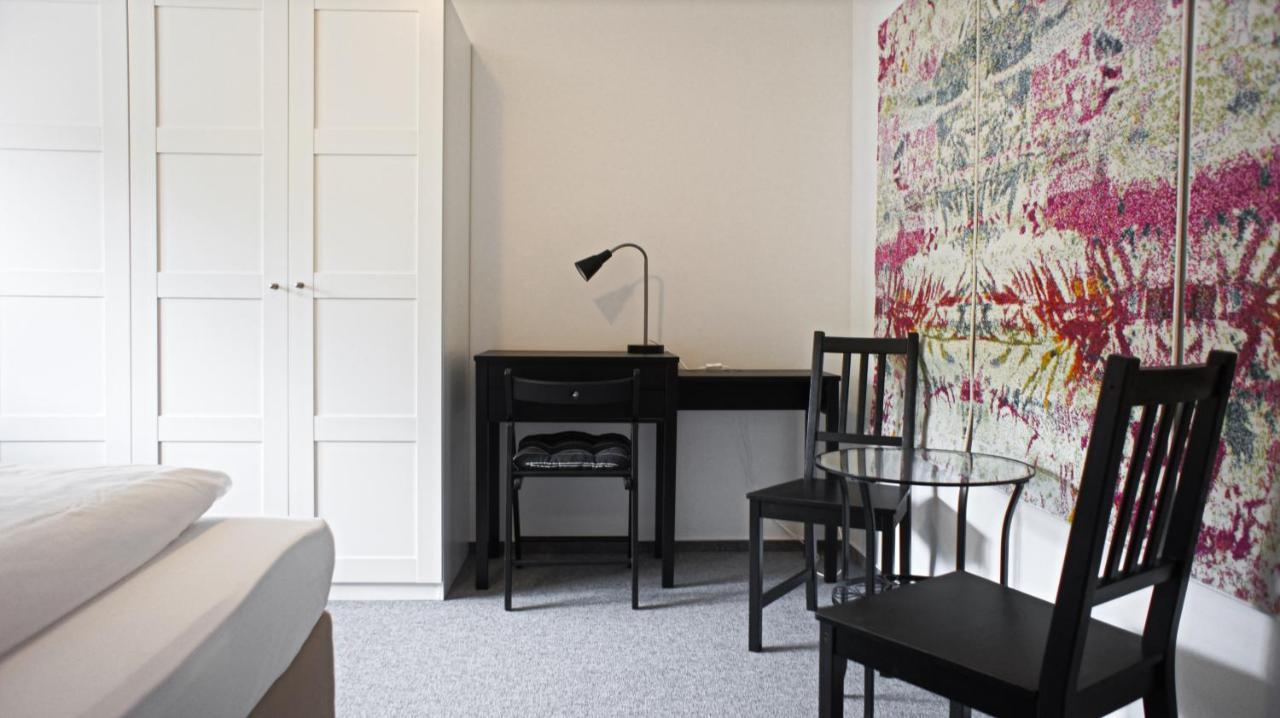 Guest House Prague Airport Ngoại thất bức ảnh